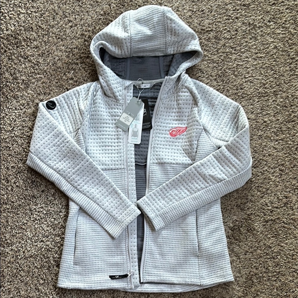 Red Wings NHL zip up Hoodie Medium, NEW